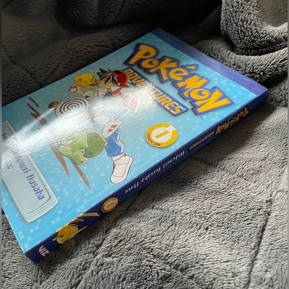 Pokémon Adventures Vol. 1 - Picture 3 of 4